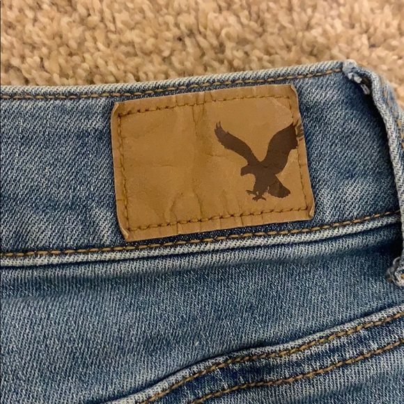 American Eagle size 2 Jean shorts - Picture 3 of 5